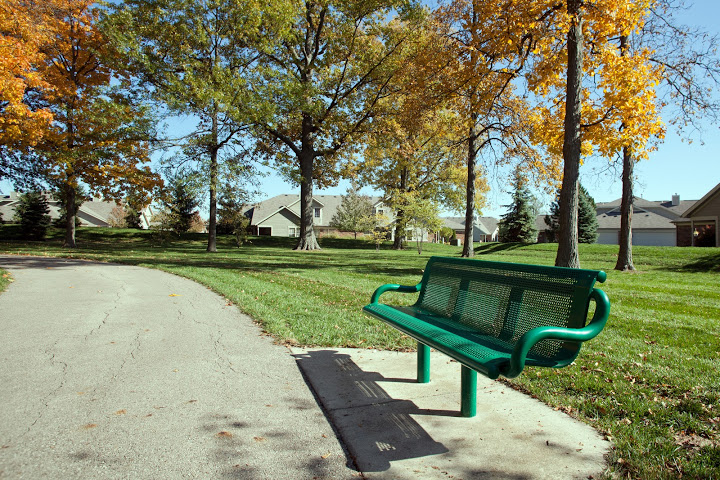 Powell Ohio Park Bench
